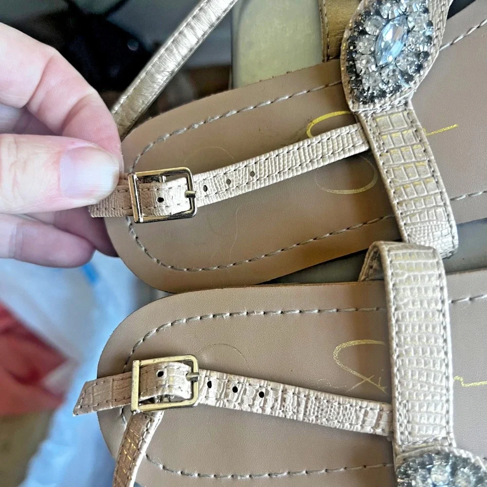 Jessica Simpson Sandals  Rhinestone Size 7  Adjustable T Shaped Feminine Sparkly
